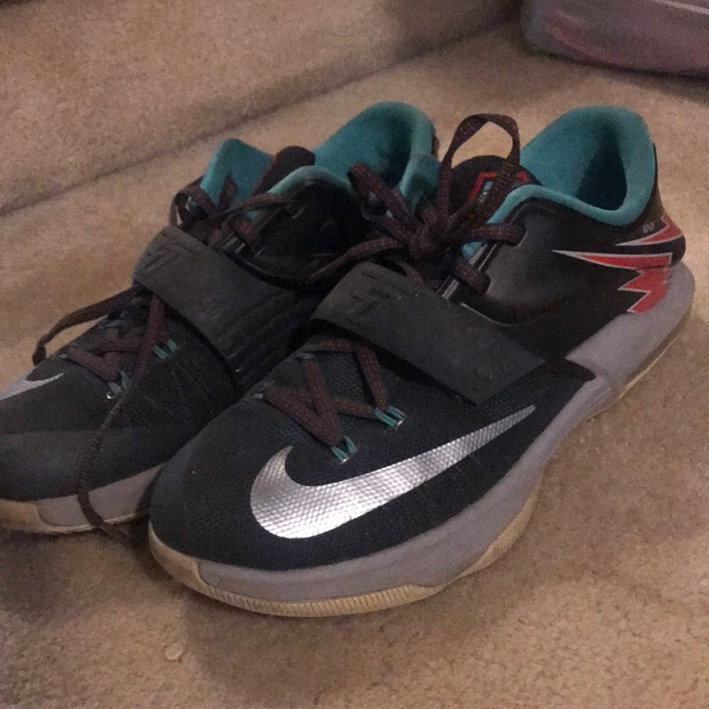 Kids sneakers